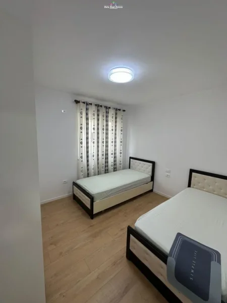Tirane, jepet me qera apartament 2+1 Kati 5, 74 m² 620 € (Fon Bosko, prane Bar Artisti)