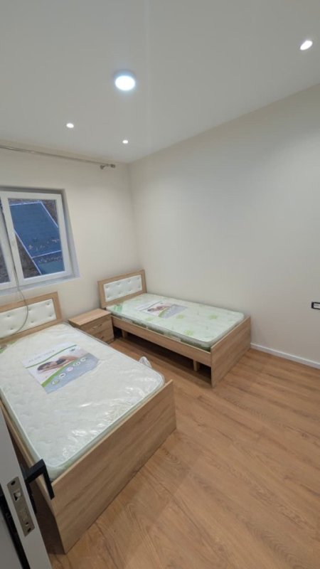 Tirane, jepet me qera apartament 1+1 Kati 0, 80 m² 35.000 € (kafja rremes)