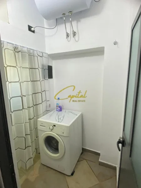 Tirane, jepet me qera apartament 1+1 Kati 1, 55 m² 350 € (SELITE)