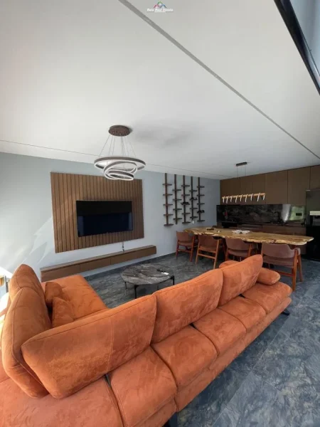 Tirane, jepet me qera apartament 3+1+Aneks+Ballkon Kati 1, 360 m² 4.500 € (TEG, Sofia Residence)