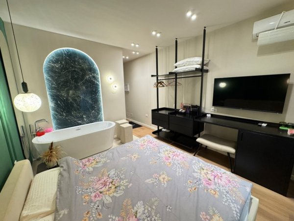 Tirane, jepet me qera apartament 1+1 Kati 1, 400 € 