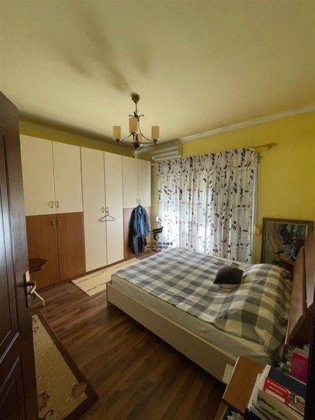 Tirane, shitet apartament 3+1 Kati 5, 120 m² 254.000 € (BRRYLI)