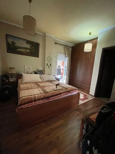 Tirane, shitet apartament 3+1 Kati 5, 120 m² 254.000 € (BRRYLI)
