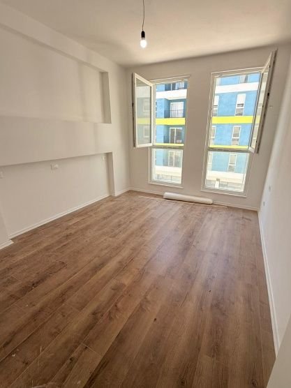 Tirane, shitet apartament 1+1 Kati 3, 59 m² 76.000 € (UNIVERS CITY)