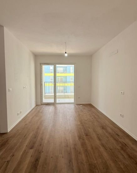 Tirane, shitet apartament 1+1 Kati 3, 59 m² 76.000 € (UNIVERS CITY)