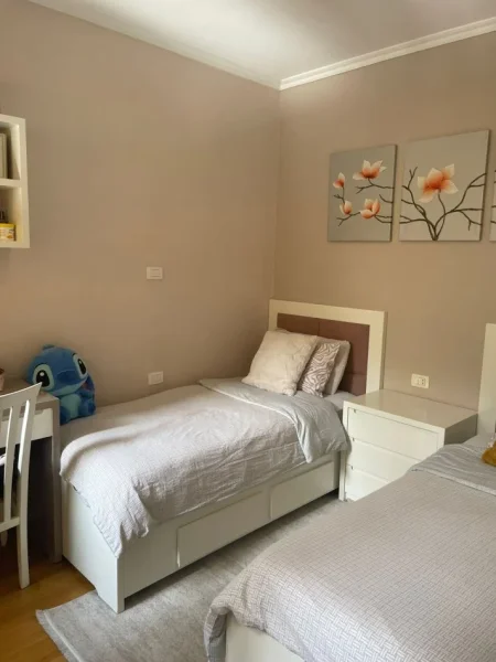 Tirane, shitet apartament 3+1 Kati 3, 117 m² (Kopështi Zoologjik, rruga Eduart Mano,)