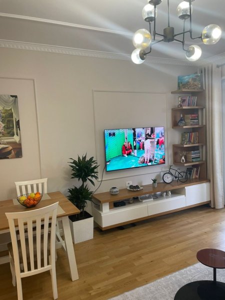 Tirane, shitet apartament 3+1 Kati 3, 117 m² (Kopështi Zoologjik, rruga Eduart Mano,)