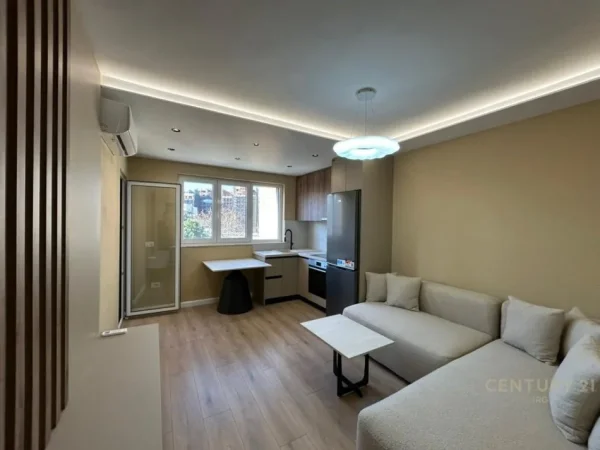 Tirane, jepet me qera apartament 1+1 Kati 3, 45 m² 600 € 
