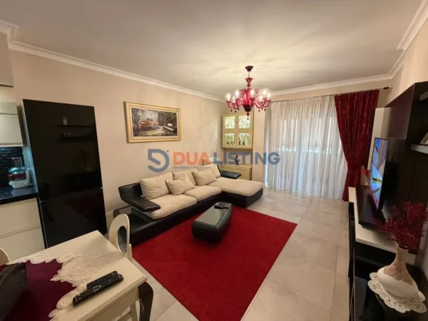 Tirane, jepet me qera apartament 2+1+Ballkon , 124 m² 1.200 € (Komuna e Parisit)