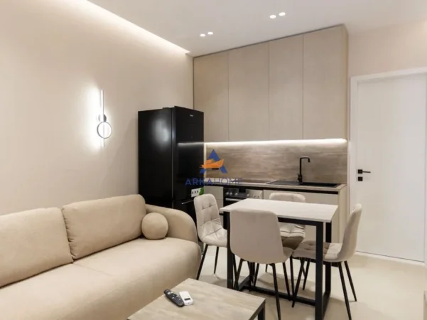 SHITEN 3 APARTAMENTE 110M2 (TOTAL) "RRUGA 1 MAJI, VLORE" 215.000 EURO