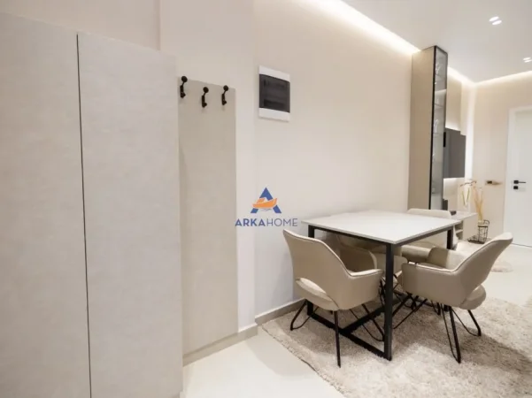 SHITEN 3 APARTAMENTE 110M2 (TOTAL) "RRUGA 1 MAJI, VLORE" 215.000 EURO