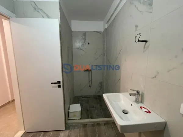 Tirane, shitet apartament 2+1 , 119 m² 200.000 € (Selite)