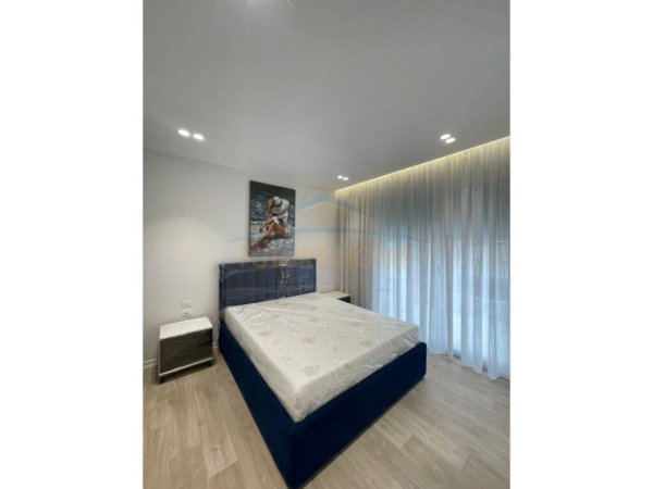 Tirane, jepet me qera apartament 2+1 Kati 2, 103 m² 1.200 € 