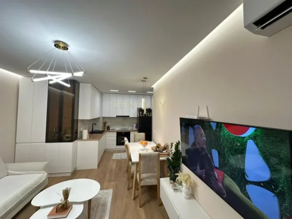 Tirane, shitet apartament 1+1 Kati 1, 59 m² 95.000 € (Shkoze)