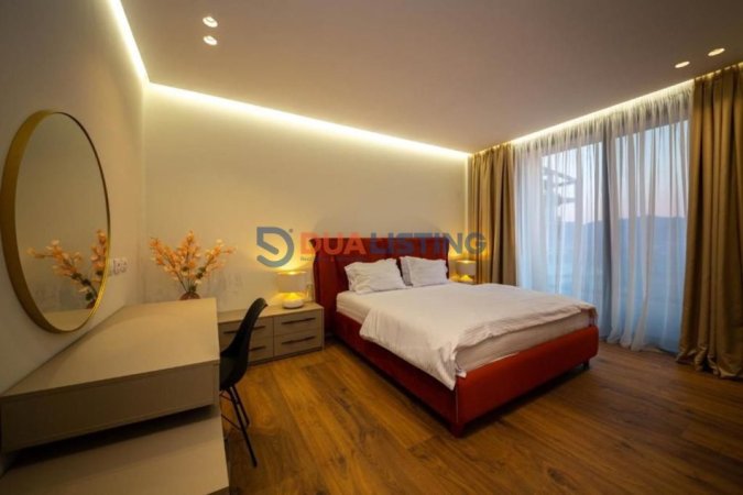 Tirane, jepet me qera Vile 3+1+Ballkon , 2.000 € (Sauk)