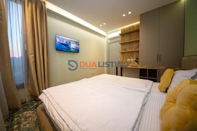 Tirane, jepet me qera Vile 3+1+Ballkon , 2.000 € (Sauk)