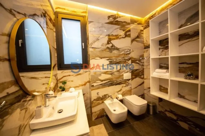 Tirane, jepet me qera Vile 3+1+Ballkon , 2.000 € (Sauk)