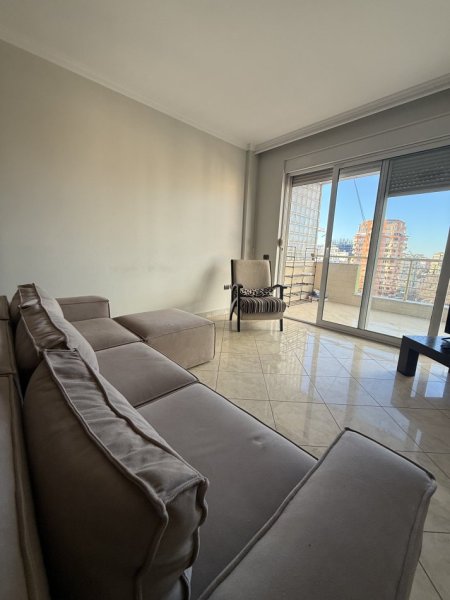 Tirane, jepet me qera nga Pronari, pa-komision apartament 2+1+Ballkon Kati 9, 100 m² (Sami Frashëri, Bllok)