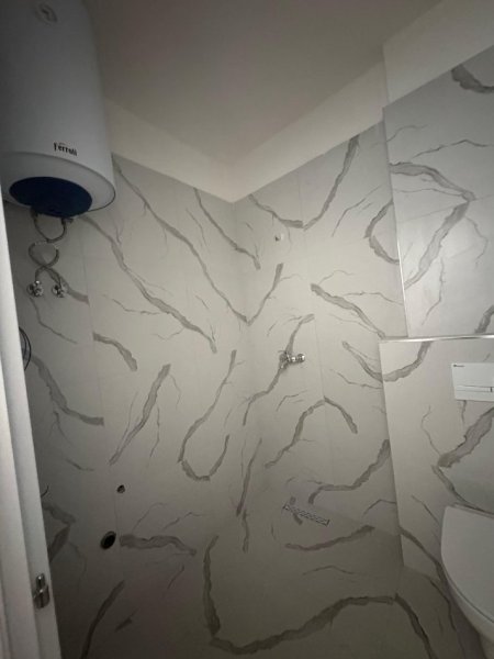 Durres, shitet apartament 1+1+Ballkon Kati 1, 74.530 € (Golem)