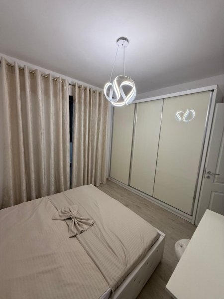 Tirane, jepet me qera apartament 1+1+Ballkon Kati 4, 72 m² 450 € (ASTIR)