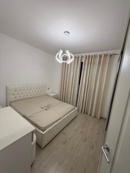 Tirane, jepet me qera apartament 1+1+Ballkon Kati 4, 72 m² 450 € (ASTIR)