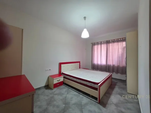 Tirane, jepet me qera apartament 1+1 Kati 4, 78 m² 400 € (Astir)