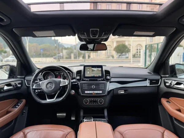 Berat, shes makine Mercedes-Benz GLE 43 AMG 4MATIC – Viti 2017 Benzin, e bardhë automatik Kondicioner 119.000 km 27.500 €