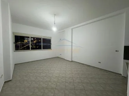 Tirane, shitet apartament 1+1 Kati 1, 69 m² 96.600 €
