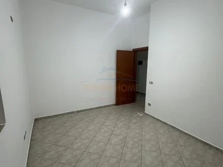 Tirane, shitet apartament 1+1 Kati 1, 69 m² 96.600 €