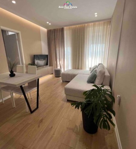 Tirane, jepet me qera apartament 1+1 Kati 8, 60 m² 620 € (Rruga Siri Kodra)