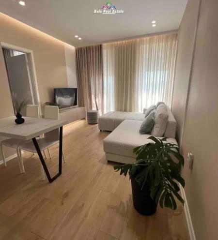 Tirane, jepet me qera apartament 1+1 Kati 8, 60 m² 620 € (Rruga Siri Kodra)