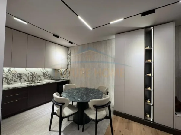 Tirane, jepet me qera apartament 1+1 Kati 13, 75 m² 1.200 € (Rruga Mine Peza)