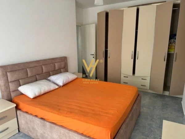 Tirane, jepet me qera apartament 1+1+Aneks+Ballkon Kati 3, 73 m² 570 € (KOPSHTI BOTANIKI)