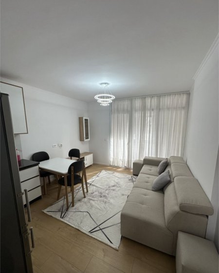 Tirane, jepet me qera apartament 2+1+Ballkon Kati 4, 80 m² 600 € (DON BOSKO)