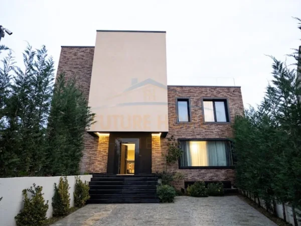 Tirane, shitet Vile 2 Katshe , 400 m² 1.600.000 € (Rezidenca "Habitat", Mjull-Bathore.)