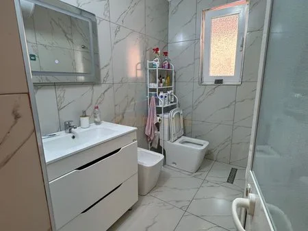 Tirane, shitet apartament 1+1 Kati 2, 60 m² 120.000 € 