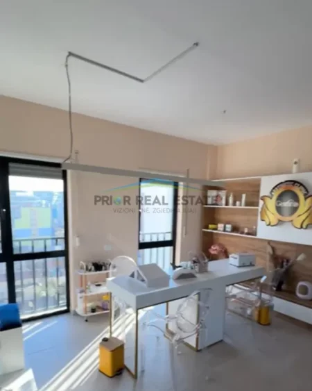 Tirane, shitet apartament 3+1+2, Kati 8, 116 m² 273.760€ (Qender , Vila Gold)