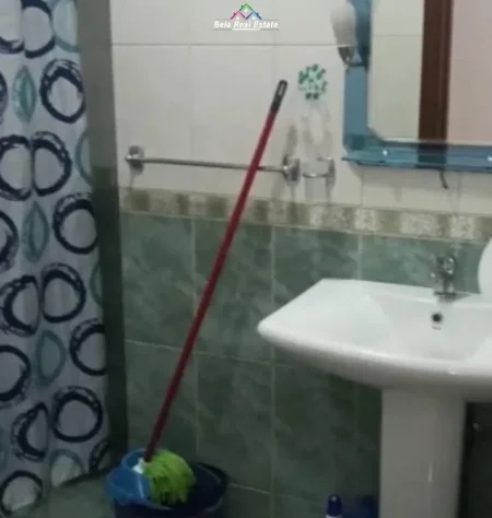 Tirane, jepet me qera apartament 1+1 Kati 3, 65 m² 470 € (Rruga Don Bosko)