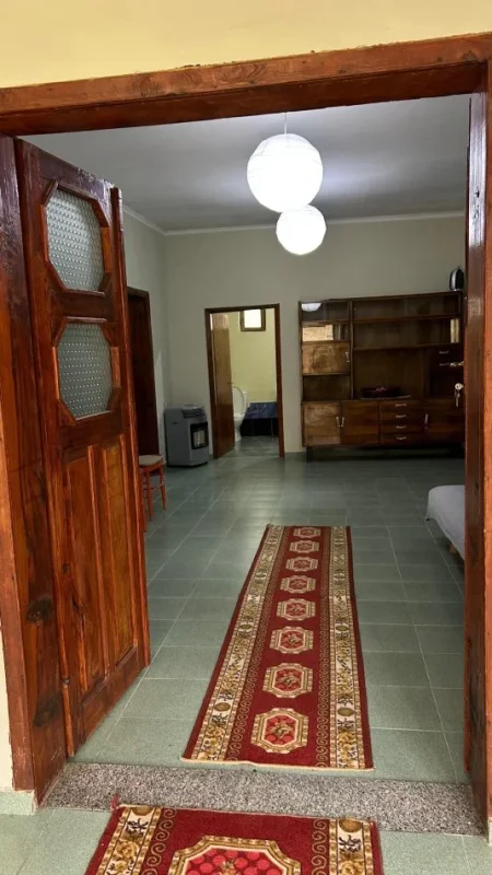 Tirane, jepet me qera Vile 2+1 Kati 1, 500 € 