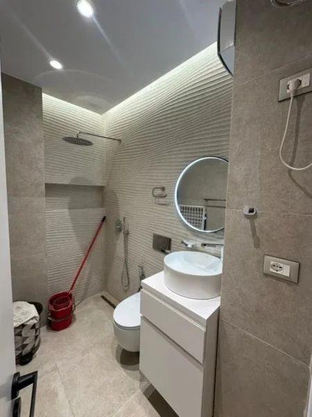 Tirane, jepet me qera apartament 2+1 Kati 2, 120 m² 650 € (ASTIR, BULEBVARDI MIGJENI)