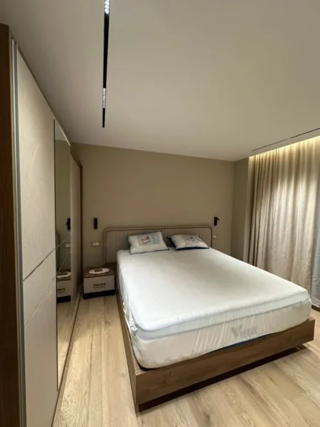 Tirane, jepet me qera apartament 2+1 Kati 2, 120 m² 650 € (ASTIR, BULEBVARDI MIGJENI)