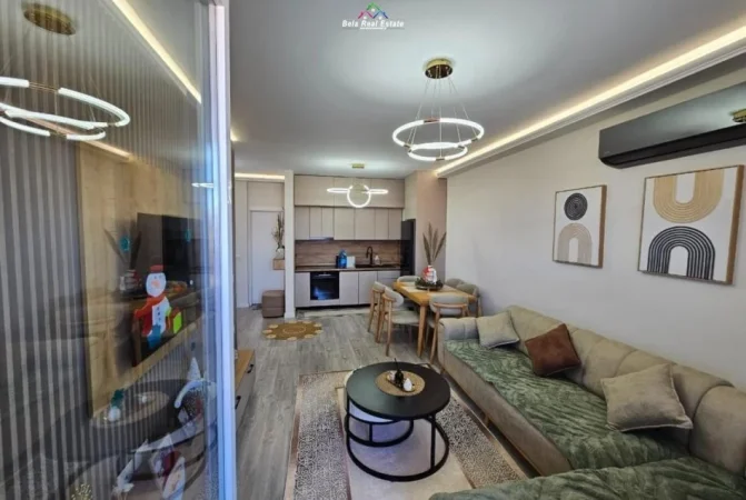 Tirane, jepet me qera apartament 2+1 Kati 6, 96 m² 650 € (Rruga e Kavajes)