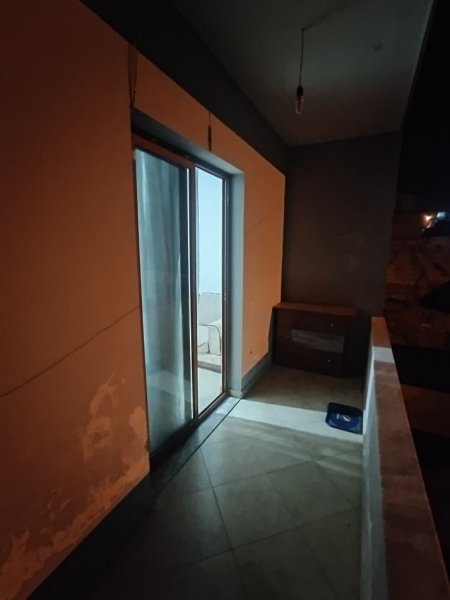 Tirane, jap me qera shtepi 1+1+Ballkon Kati 0, 60 m² 250 € (Rruga Teki Selenica)