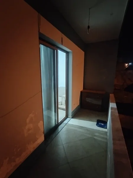 Tirane, jap me qera shtepi 1+1+Ballkon Kati 0, 60 m² 250 € (Rruga Teki Selenica)