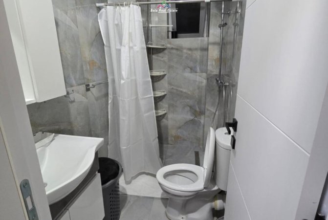 Tirane, jepet me qera apartament 1+1 Kati 2, 63 m² 600 € (Rruga Ymer Kurti)