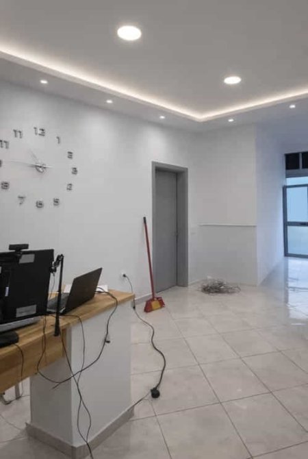 Tirane, shes dyqan Kati 0, 73 m² 150.000 € (Rruga Mikel Maruli)