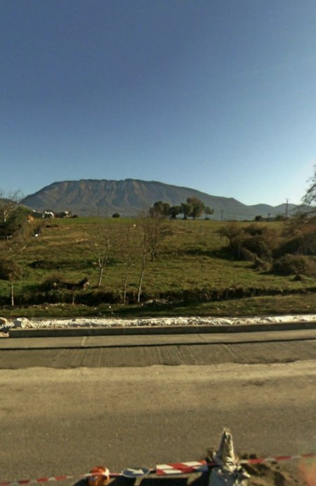 Tirane, shes toke , 3.850 m² 840.000 € 