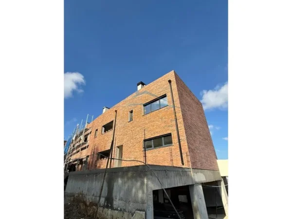 Tirane, shes apartament duplex 3+1+Ballkon Kati 0, 230 m² 380.000 € 