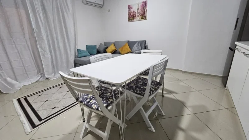 Tirane, jepet me qera apartament 1+1+Ballkon Kati 5, 68 m² 40.000 € 