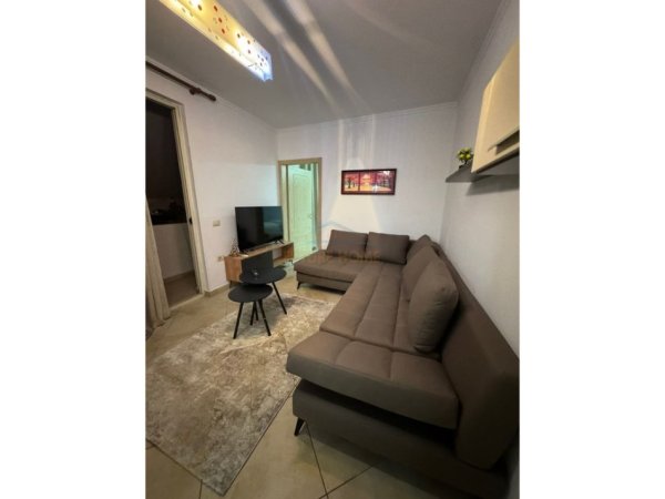 Tirane, jepet me qera apartament Kati 6, 87 m² 700 € 